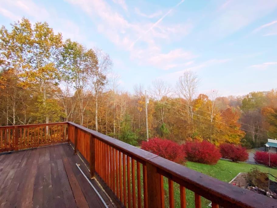 Dog Friendly! Views! Hot Tub! Close To Pf! Gsmnp Sevierville Εξωτερικό φωτογραφία