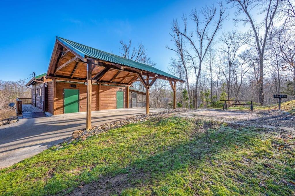 Dog Friendly! Views! Hot Tub! Close To Pf! Gsmnp Sevierville Εξωτερικό φωτογραφία