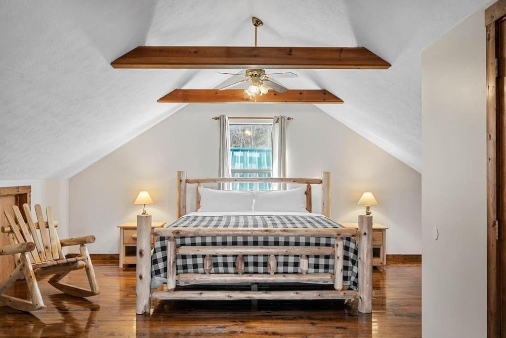 Dog Friendly! Views! Hot Tub! Close To Pf! Gsmnp Sevierville Εξωτερικό φωτογραφία
