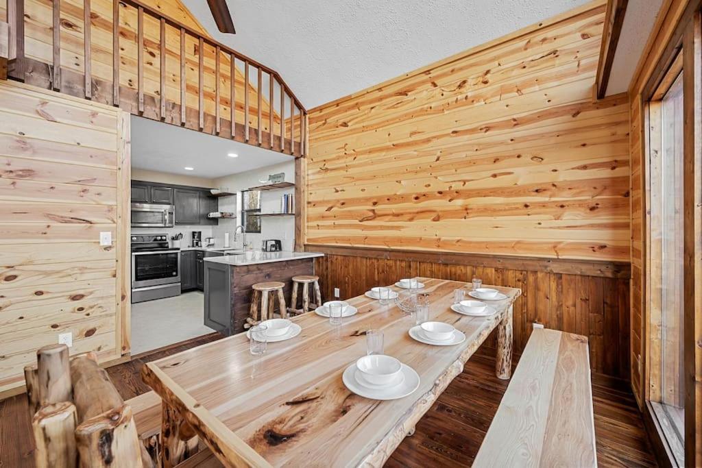 Dog Friendly! Views! Hot Tub! Close To Pf! Gsmnp Sevierville Εξωτερικό φωτογραφία